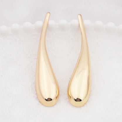 Brincos Longos Pendentes Dourados