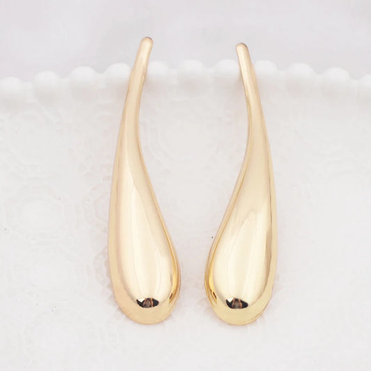 Brincos Longos Pendentes Dourados