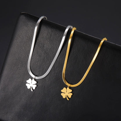 Colar Gargantilha Pingente de Trevo