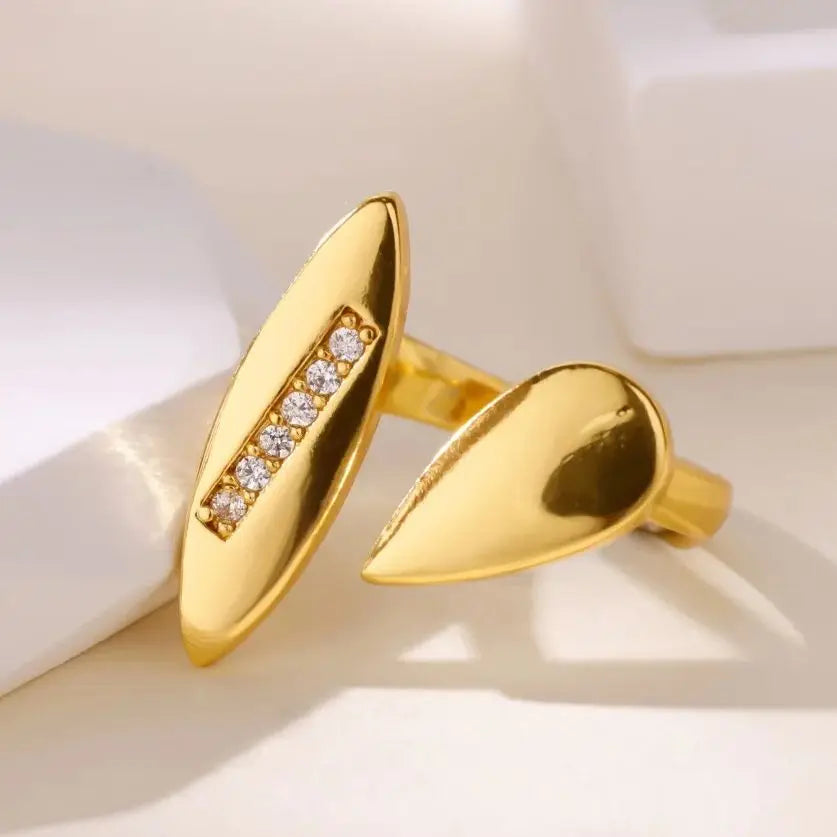 Anel Feminino Gota Aço Inoxidável Revestimento de Ouro 18K