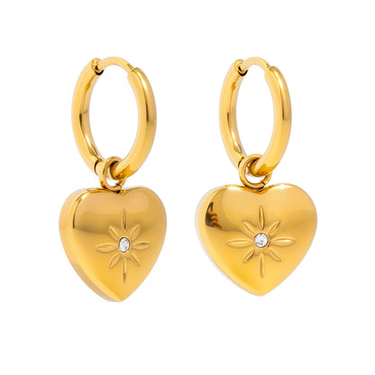Brincos Clássicos Com Pingente de Coração 18K