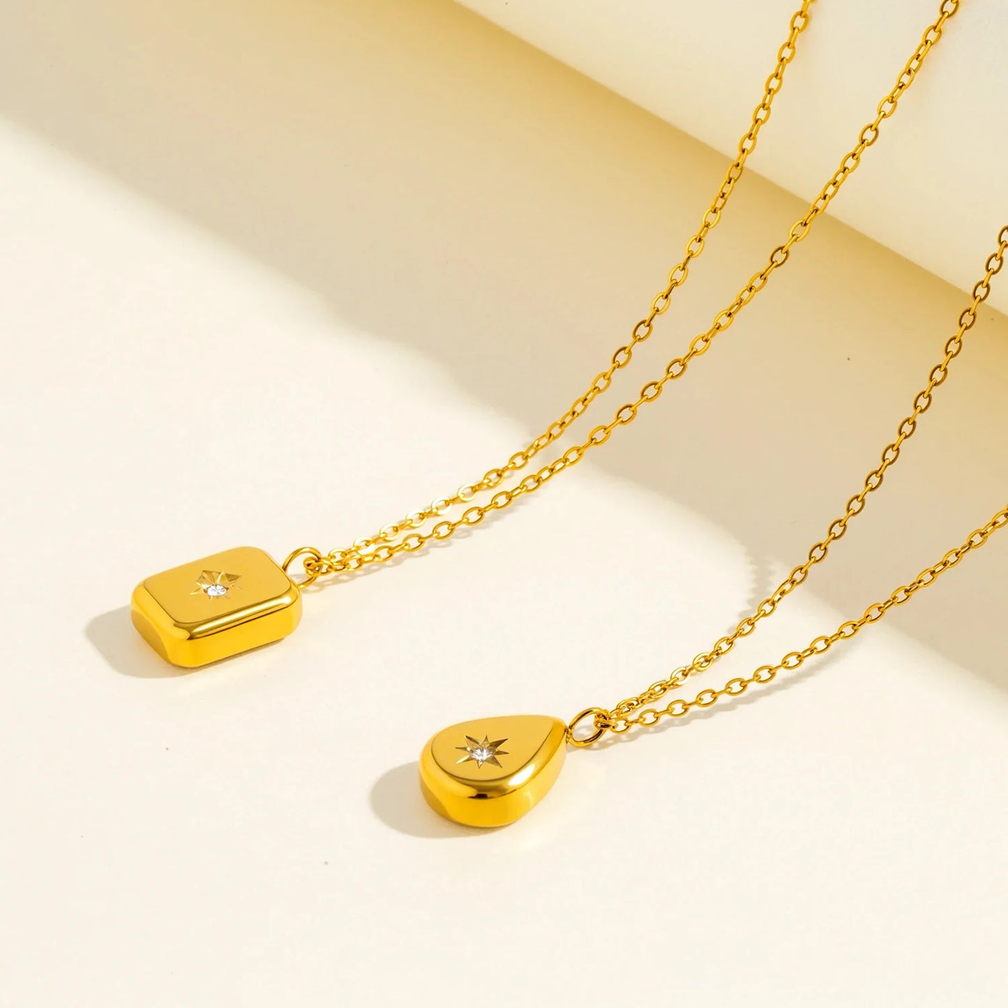 Colar Feminino Requintado Corrente Folheada