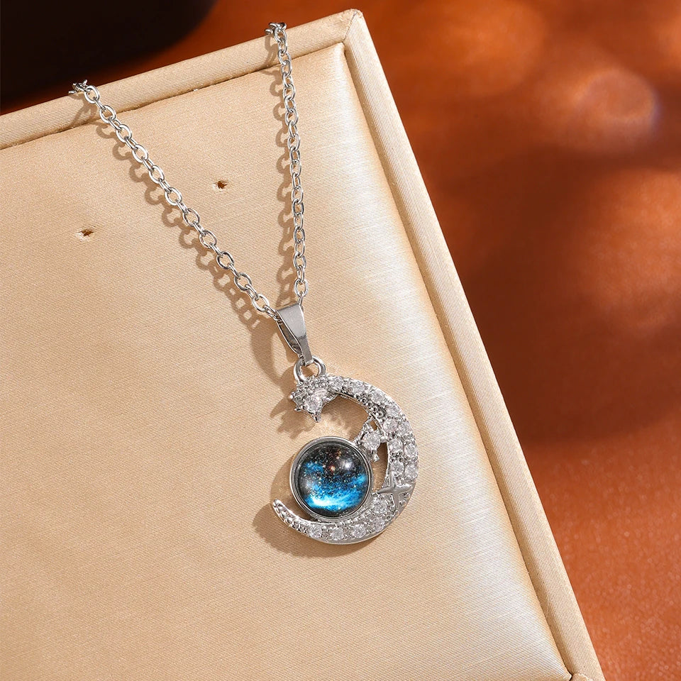 Colar Feminino Pingente Astronauta