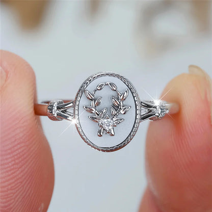 Anel Feminino Em Ouro Vintage Com Detalhes Em Prata