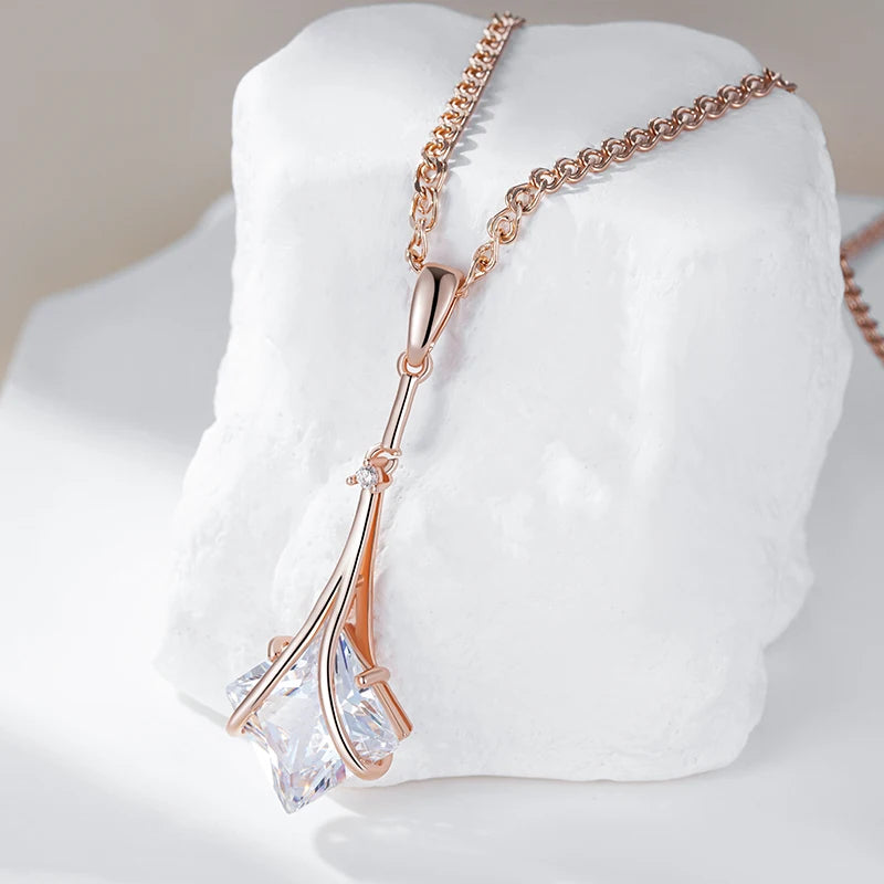 Conjunto de Joias - Colar, Brincos e Anel