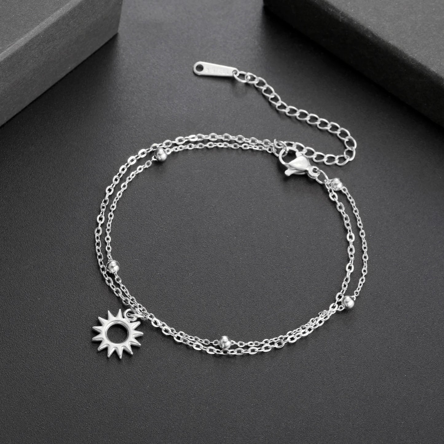 Pulseira Bracelete Com Pingente Sol Oco