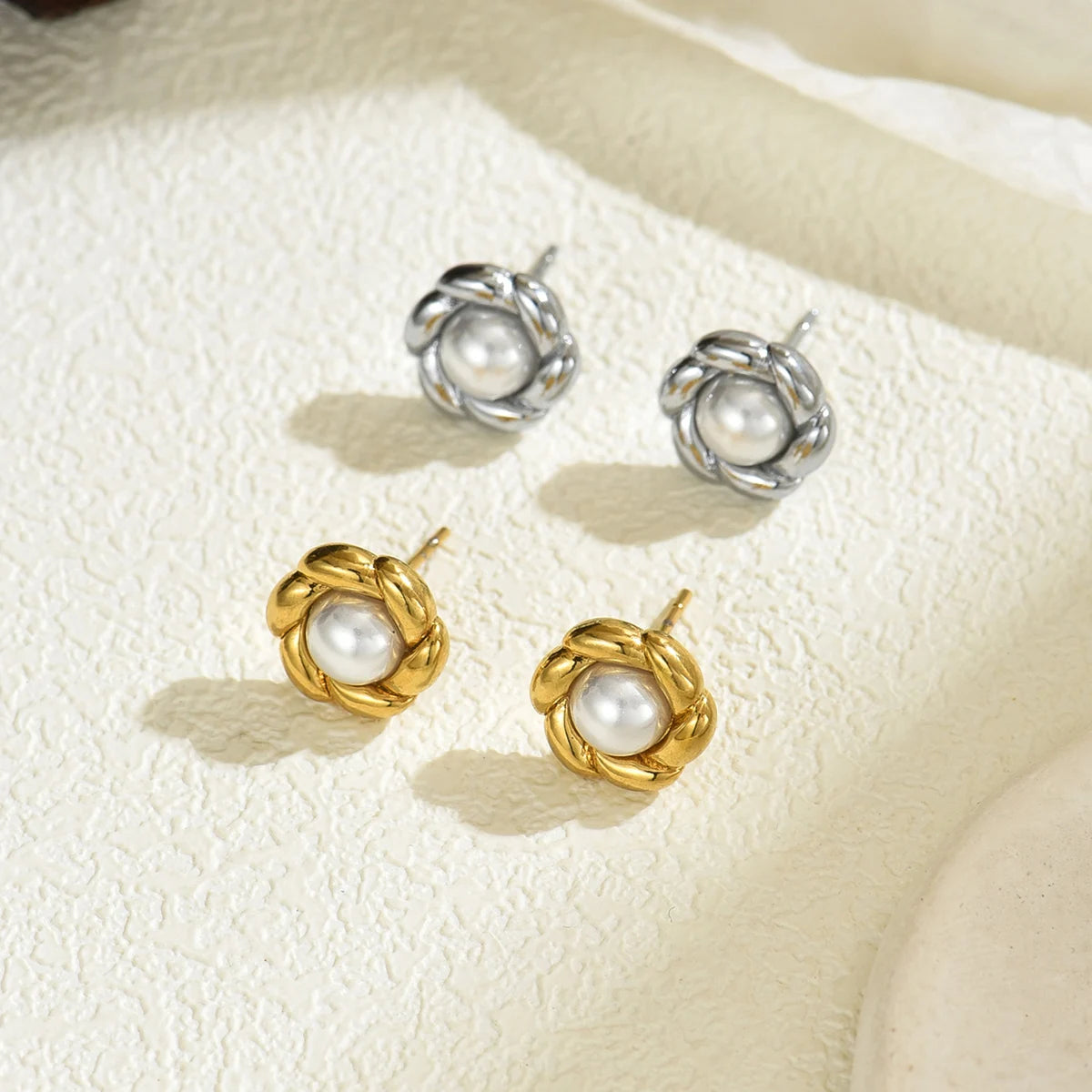 Brincos de Pino Em Formato de Flor