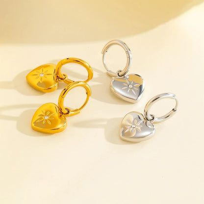 Brincos Clássicos Com Pingente de Coração 18K