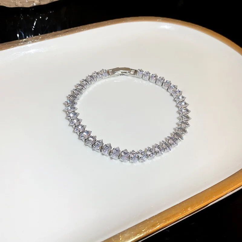 Pulseira Ajustável de Luxo