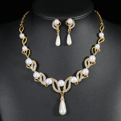 Conjunto Feminino Em Pérolas - Colar e Brincos